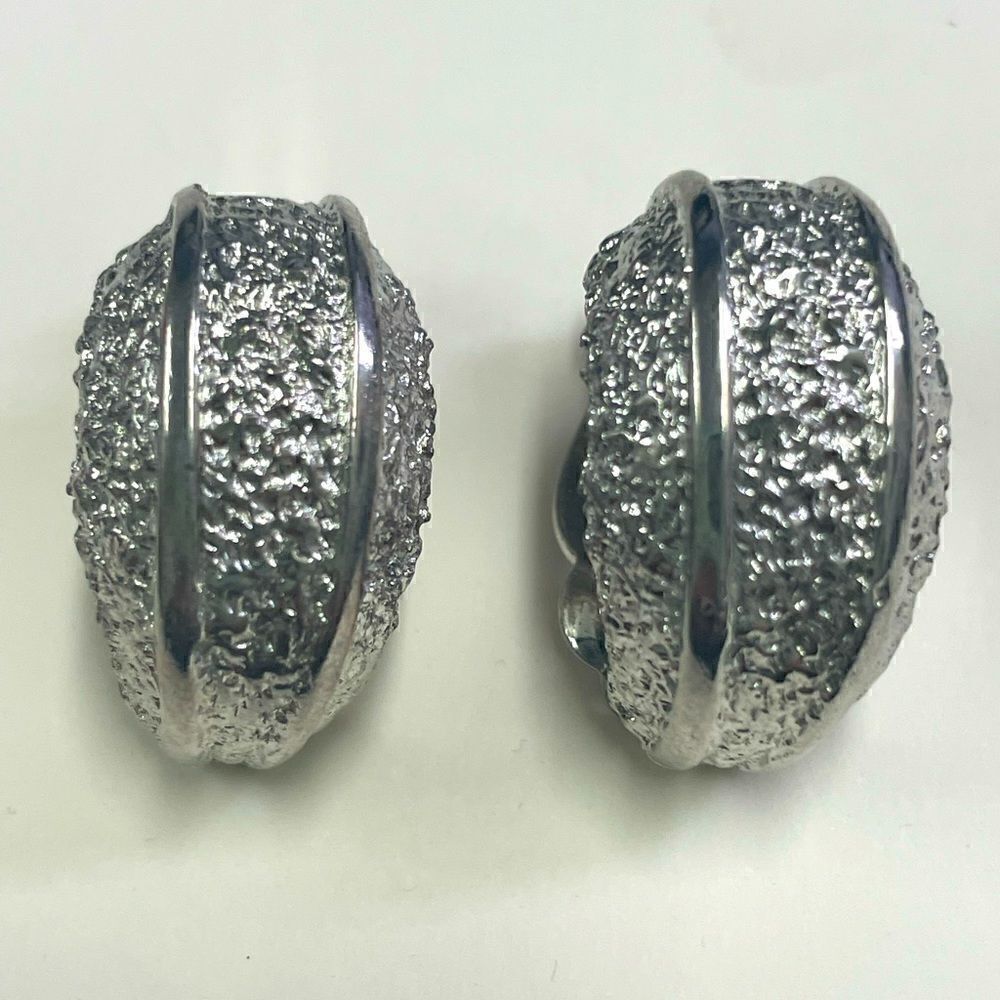 Vintage clip on earrings
